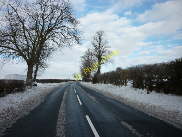 Photo 6"x4" North of North Cliffe at the junction with Sands Lane North Cliffe c2010