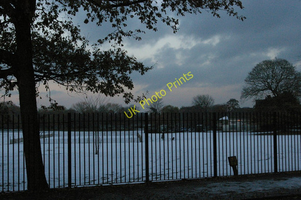 Photo 6"x4" The park around South Norwood Lake, in winter Penge c2010