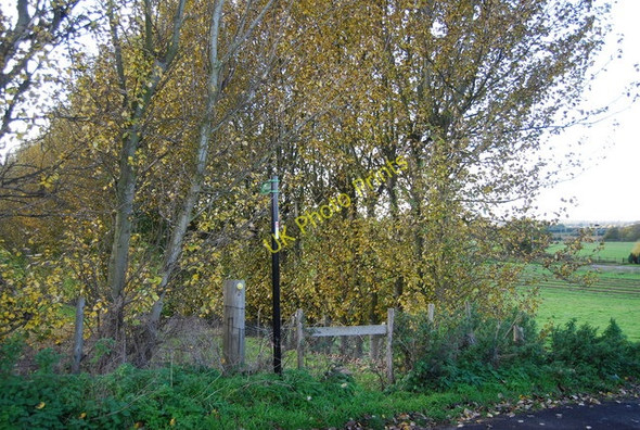 Photo 6"x4" Footpath off Wormdale Rd Chesley c2010