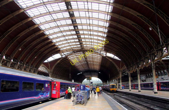 Photo 6"x4" Platform 4 and 3 at Paddington Station Paddington\/TQ2681 c2010