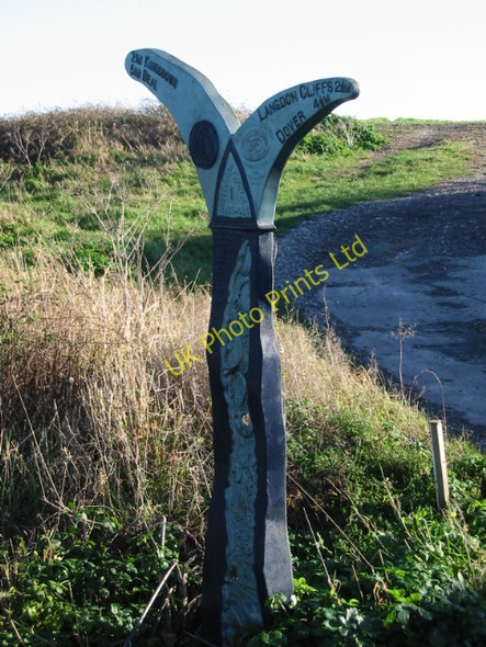 Photo 6"x4" Signpost on footpath St Margaret's at Cliffe c2008
