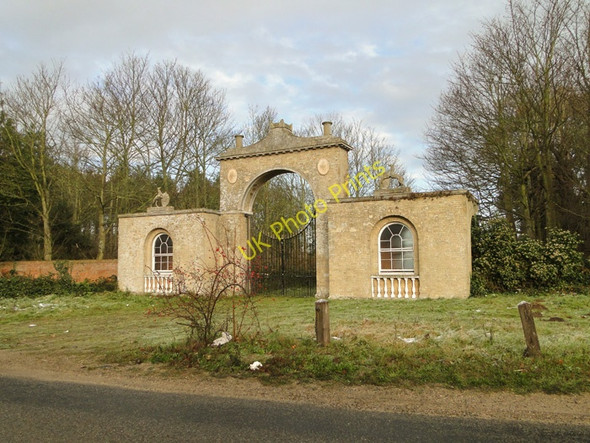 Photo 6"x4" Gateway to Langley Hall and park Chedgrave c2010