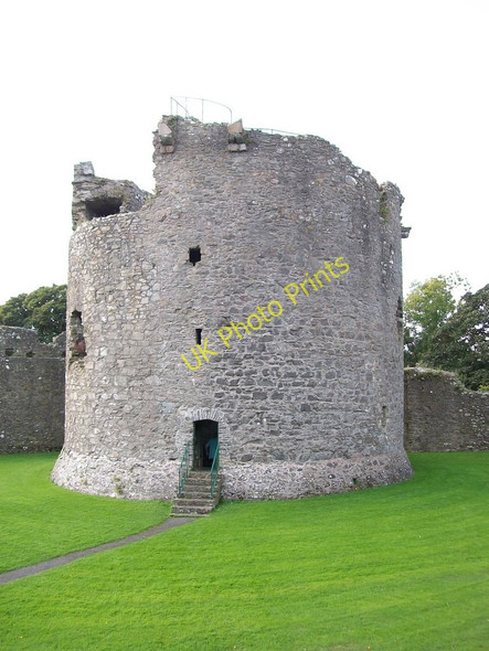 Photo 6"x4" The keep of Dundrum Castle from the northern section of the curtain wall Dundrum\/J4036 c2010