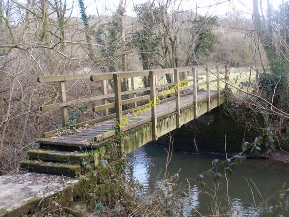 Photo 6"x4" Pompren Pentwyn \/ Pentwyn footbridge Sardis\/SN5806 c2010