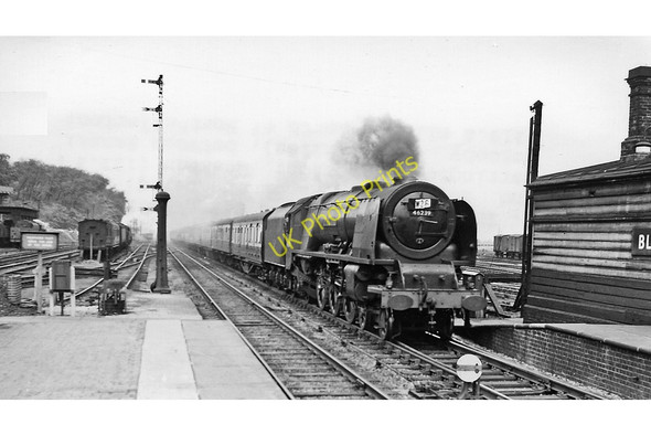 Photo 6"x4" Up express at Bletchley Bletchley\/SP8634 c1958