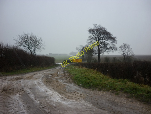Photo 6"x4" The way to Field House Farm Catwick\/TA1345 c2010