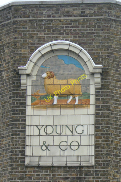 Photo 6"x4" Crown and Anchor detail (3) Chiswick c2010