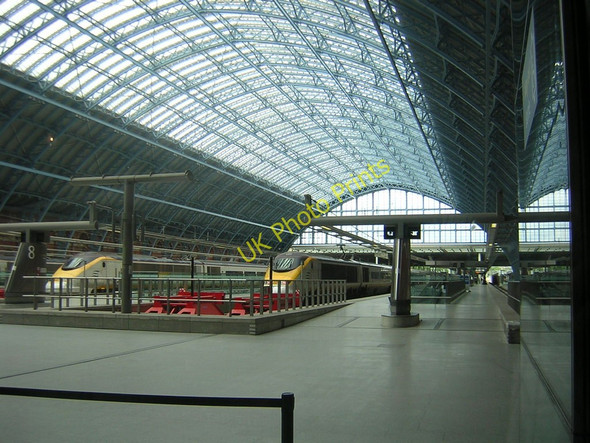 Photo 6"x4" St Pancras International: looking out along the train-shed London c2009