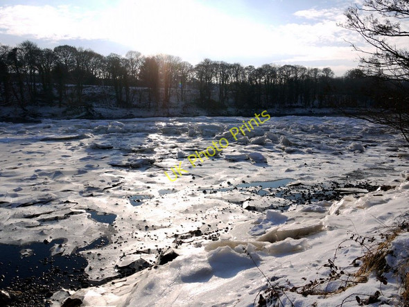 Photo 6"x4" Frozen River Tyne near Stephenson's Cottage Clara Vale c2010