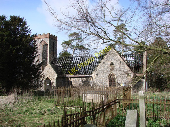 Photo 6"x4" Bixley St Wandregesilius' burnt out church Arminghall c2008