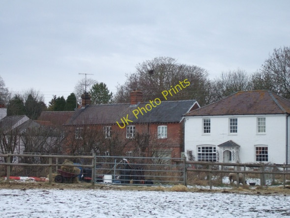 Photo 6"x4" Houses in Ogbourne St Andrew Ogbourne St Andrew c2010