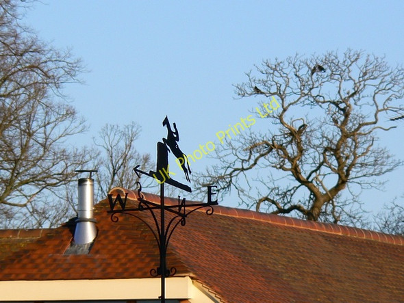 Photo 6"x4" Roof and weathervane, Kingston Lisle Kingston Lisle c2008