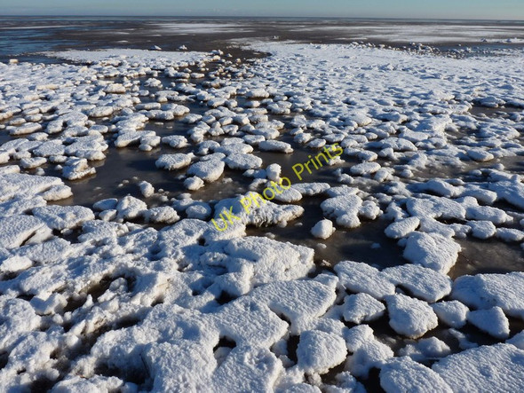 Photo 6"x4" Frozen spume at the high tide mark - 2 Rimac c2010