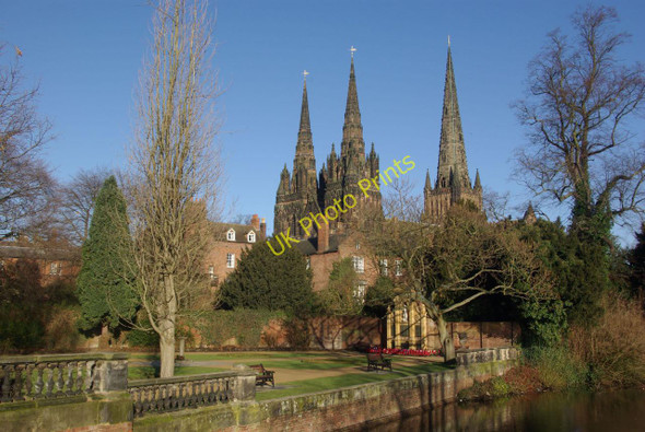 Photo 6"x4" Lichfield Cathedral Lichfield c2011