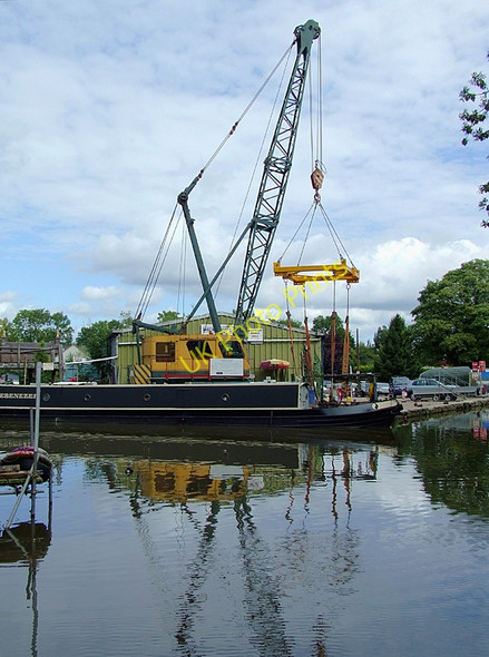 Photo 6"x4" Boatyard at Hanbury Wharf, Worcestershire Gallows Green\/SO9362 c2010
