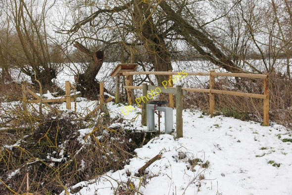 Photo 6"x4" Sluice by the bridge Chimney c2010