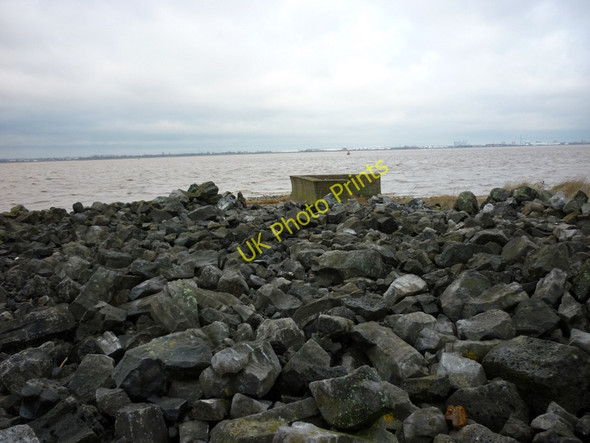 Photo 6"x4" A Lookout across the Humber Barrow Haven c2011