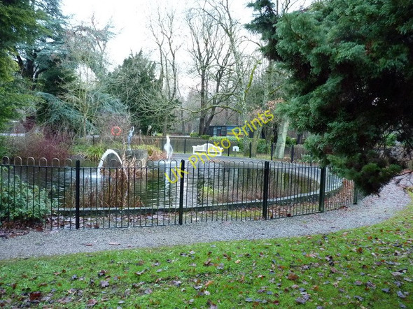 Photo 6"x4" Fish pond in the grounds of the hotel Failand c2011