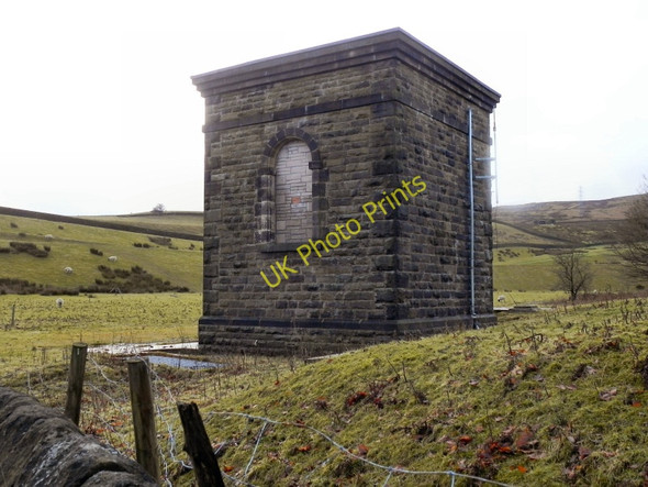 Photo 6"x4" Spring Mill Reservoir Tower Whitworth c2011