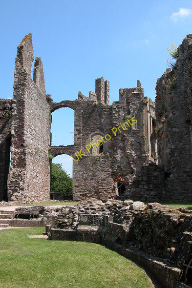 Photo 6"x4" Raglan Castle Raglan c2005 P1