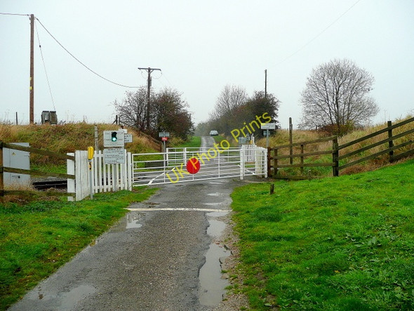 Photo 6"x4" Swinedyke level crossing Northorpe\/SK8997 c2009
