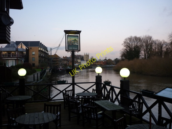 Photo 6"x4" The view from the Town Wharf public house Isleworth c2011
