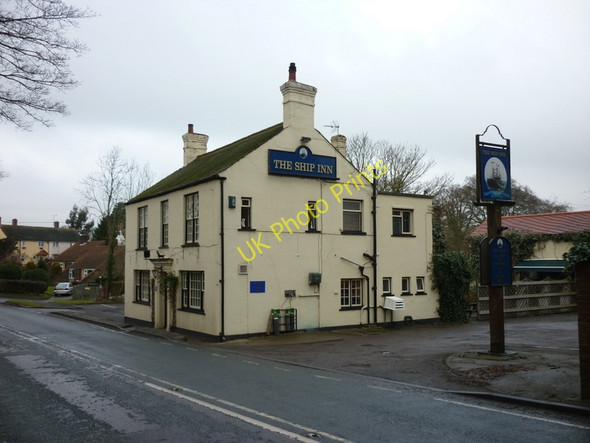 Photo 6"x4" The Ship Inn, Barnoldby le Beck Barnoldby le Beck c2011