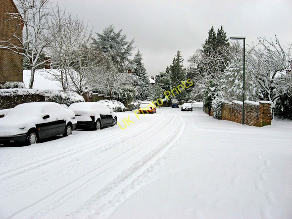 Photo 6"x4" A snow-covered Albury Road Guildford c2010