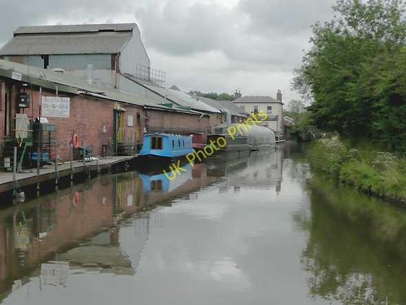Photo 6"x4" Worcester and Birmingham Canal at Stoke Wharf Stoke Wharf c2010
