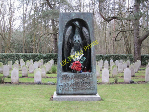 Photo 6"x4" Polish Memorial Brookwood c2011