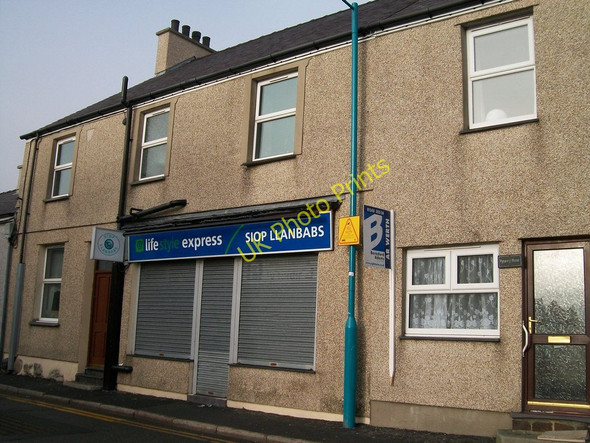 Photo 6"x4" Siop Llanbabs Convenience Store Deiniolen c2011