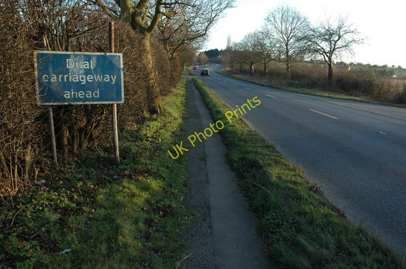 Photo 6"x4" The A44 approaching Wickhamford Evesham c2011
