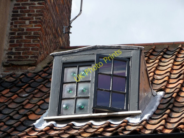 Photo 6"x4" Old Windows on House, High Street, Bridlington Old Town Bridlington c2009