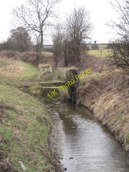 Photo 6"x4" Footbridge over Hessle Beck (2) Hessle\/SE4317 c2011