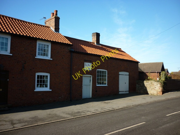 Photo 6"x4" The Old Blacksmith's Forge, Flixborough Flixborough c2011