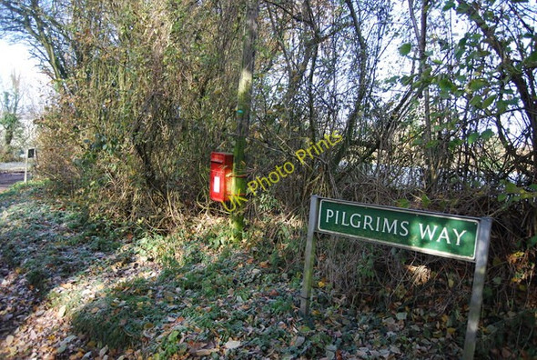 Photo 6"x4" Postbox, Pilgrims' Way Harrietsham c2010