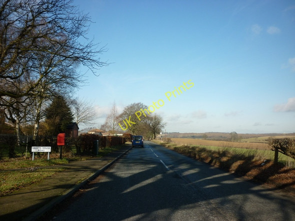 Photo 6"x4" Greets House Road towards Welburn Crambeck c2011