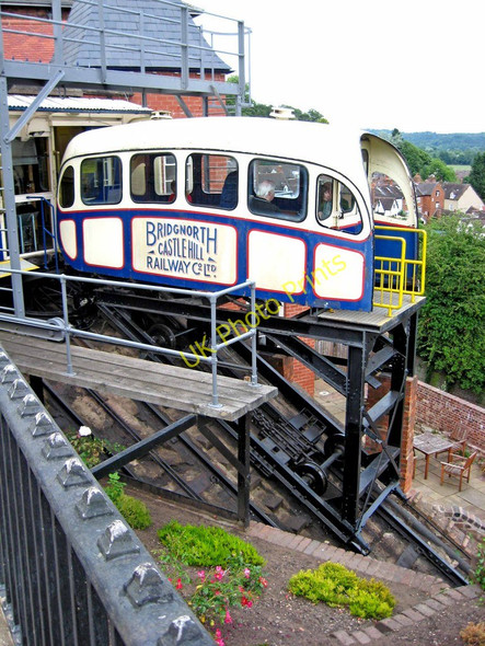 Photo 6"x4" Bridgnorth Cliff Railway carriage at High Town station, Castle Terrace Bridgnorth c2010