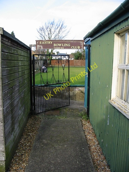 Photo 6"x4" Entrance to Eastry bowling club Buttsole c2008