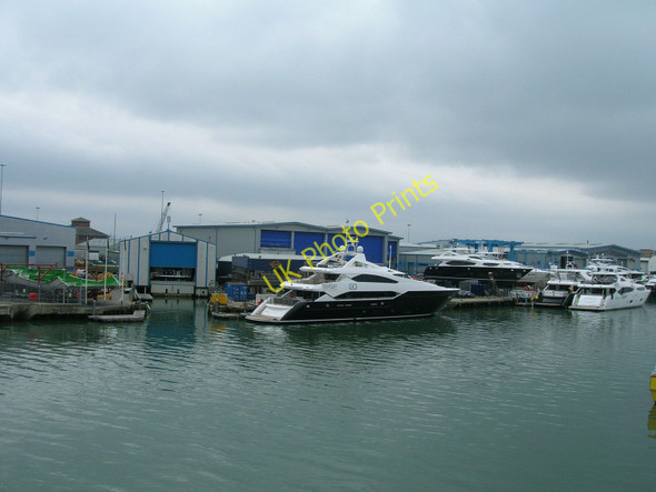 Photo 6"x4" Yacht builders, Poole Poole\/SZ0191 c2011