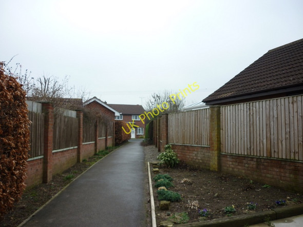 Photo 6"x4" A footpath from Tadcaster to Stutton Tadcaster c2011