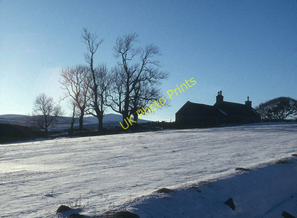 Photo 6"x4" Farm Cottage near Cuttieburn snowbound Rhynie\/NJ4927 c1996