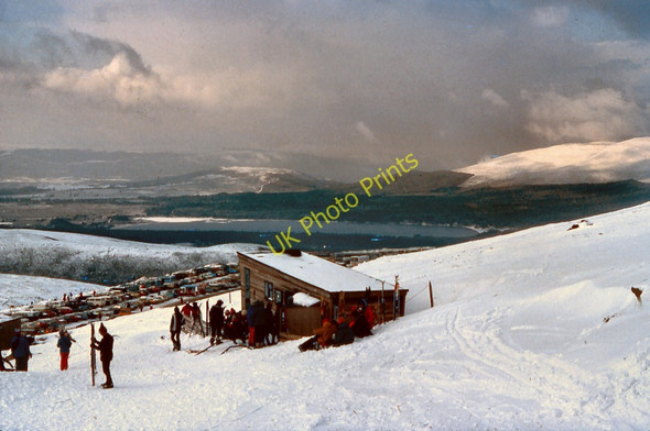 Photo 6"x4" Cairngorm Ski Area White Lady Shieling c1977