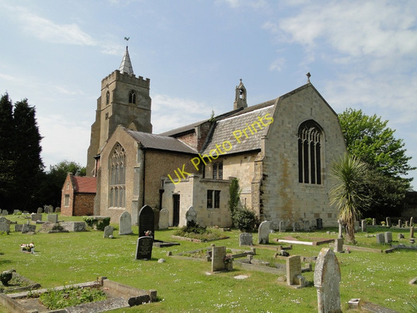 Photo 6"x4" West Lynn St Peter's church King's Lynn c2010