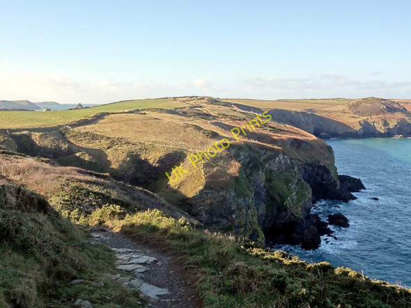 Photo 6"x4" Winter Sunshine on the Coastline New Polzeath c2011