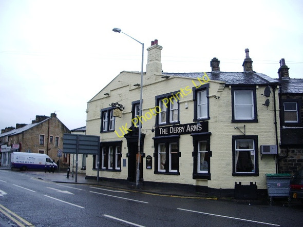 Photo 6"x4" The Derby Arms, Colne Road, Burnley Brierfield c2008