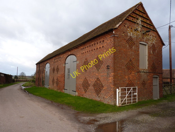 Photo 6"x4" Barn at Catstree Farm Catstree c2011