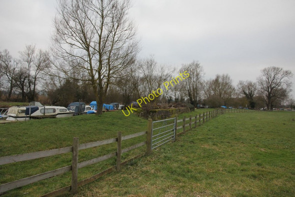 Photo 6"x4" Breastwork over the fence Radcot c2011