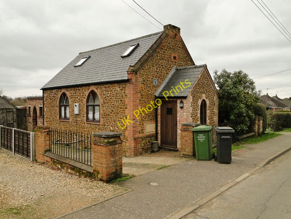 Photo 6"x4" Chapel, unmarked on the maps Fair Green c2011