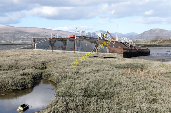 Photo 6"x4" A caisson moored in a creek north of Greencastle Greencastle\/J2411 c2011